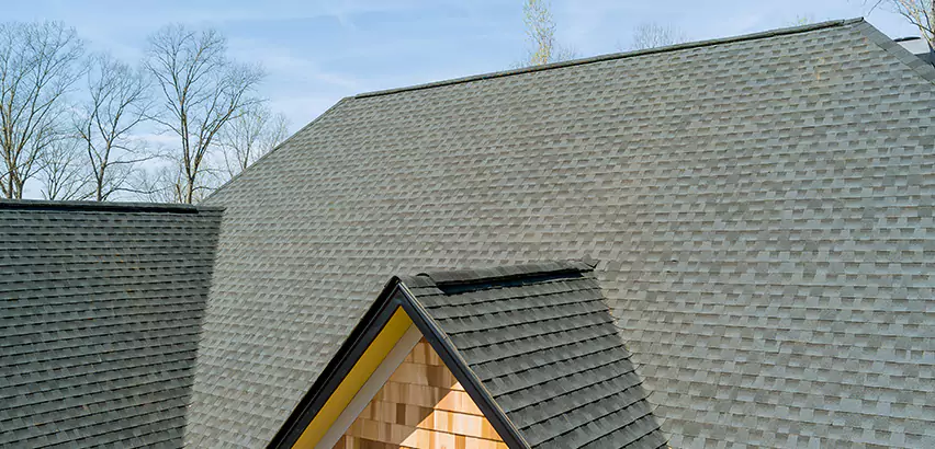 Replacing Vinyl Siding With Cedar Shingles in Rio Rancho